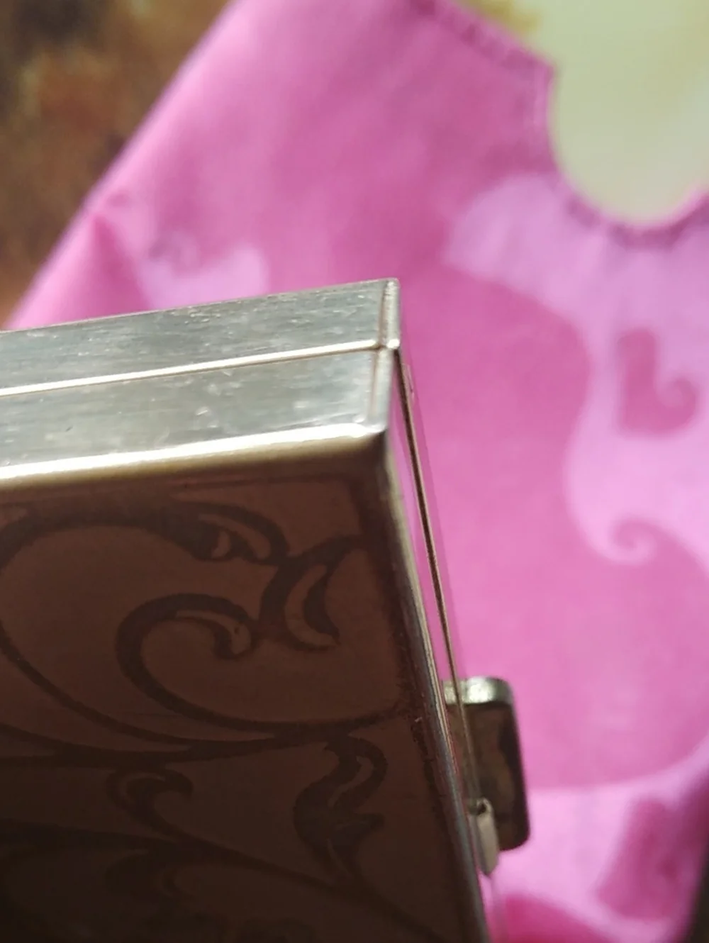 Vintage Volupte 1940s 1950s Gold Floral Powder Compact Mirror